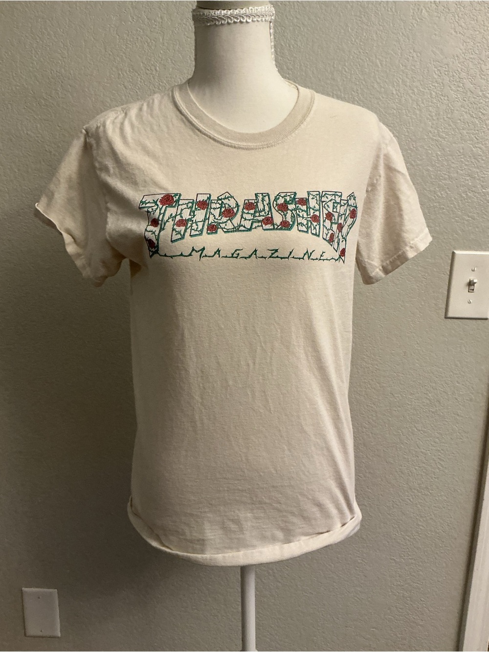 Thrasher Magazine Roses & Thorns Graphic Tee - Off White - Size Small